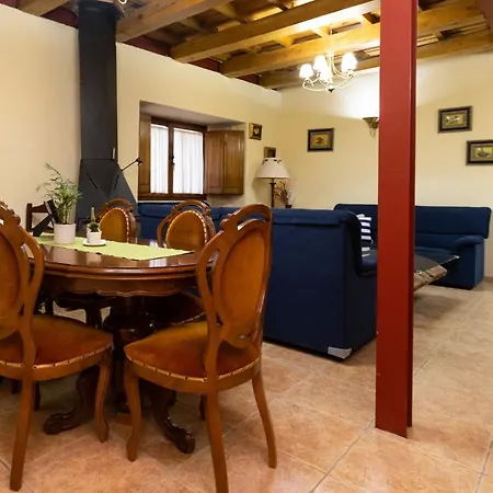 Casa Fuente Del Val Tatil Evi