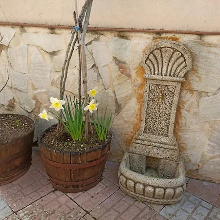 Casa Fuente Del Val * Prádanos de Ojeda