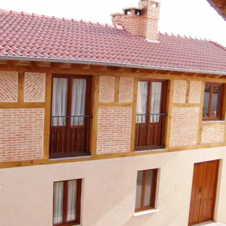 Casa Fuente Del Val Vakantiehuis Prádanos de Ojeda