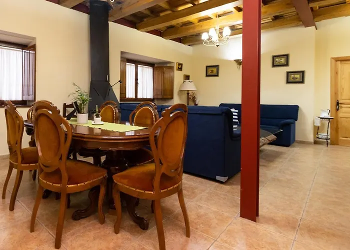 Casa Fuente Del Val Tatil Evi